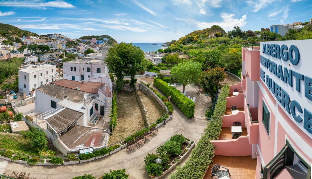 Albergo Le Querce Понца Екстериор снимка